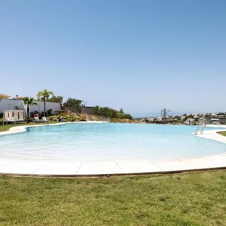 Lovely Two Bedroom With Panoramic Sea Views Apartament Estepona
